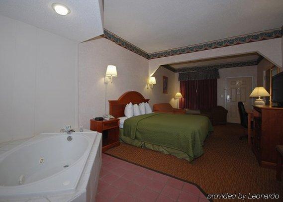Hotel Quality & Orangeburg